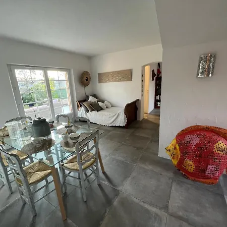 Villa Maison Sur Le Golf De Beauvallon, 500m De La Mer